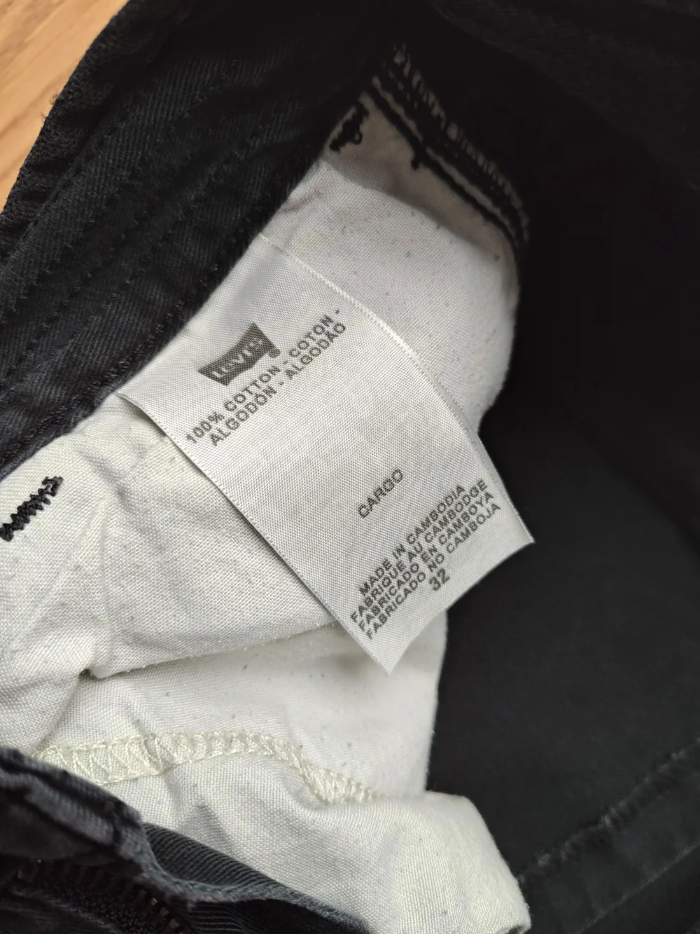 Levi's Mens Black Cargo Shorts Size 32 Cotton Rugged Casual Outdoor